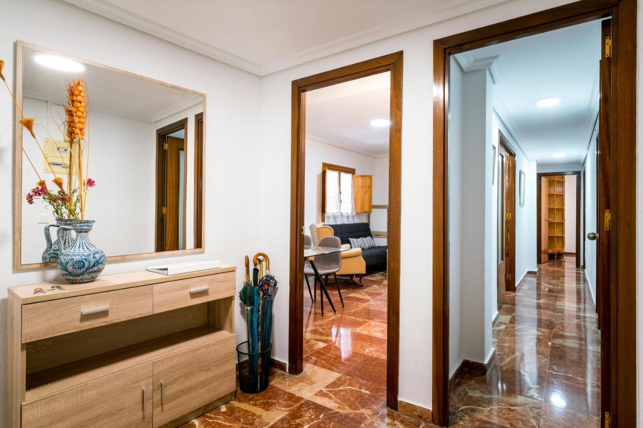 Appartement Holi-Rent Estrella à Séville Extérieur photo
