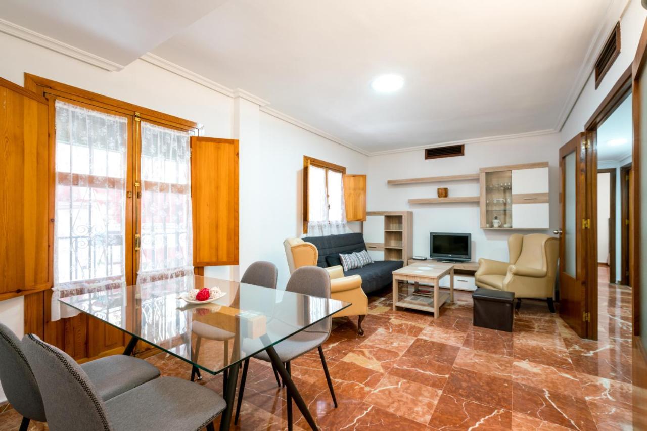 Appartement Holi-Rent Estrella à Séville Extérieur photo