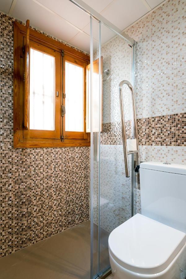 Appartement Holi-Rent Estrella à Séville Extérieur photo