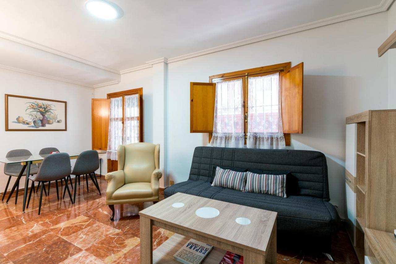 Appartement Holi-Rent Estrella à Séville Extérieur photo